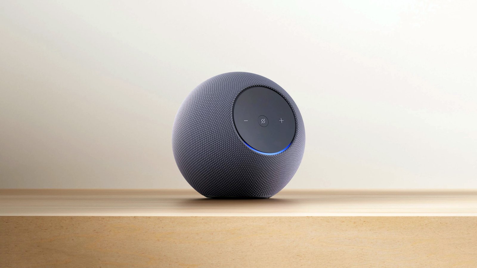 Nova Amazon Echo Studio chega ao Brasil com áudio premium e Alexa pronta para o futuro