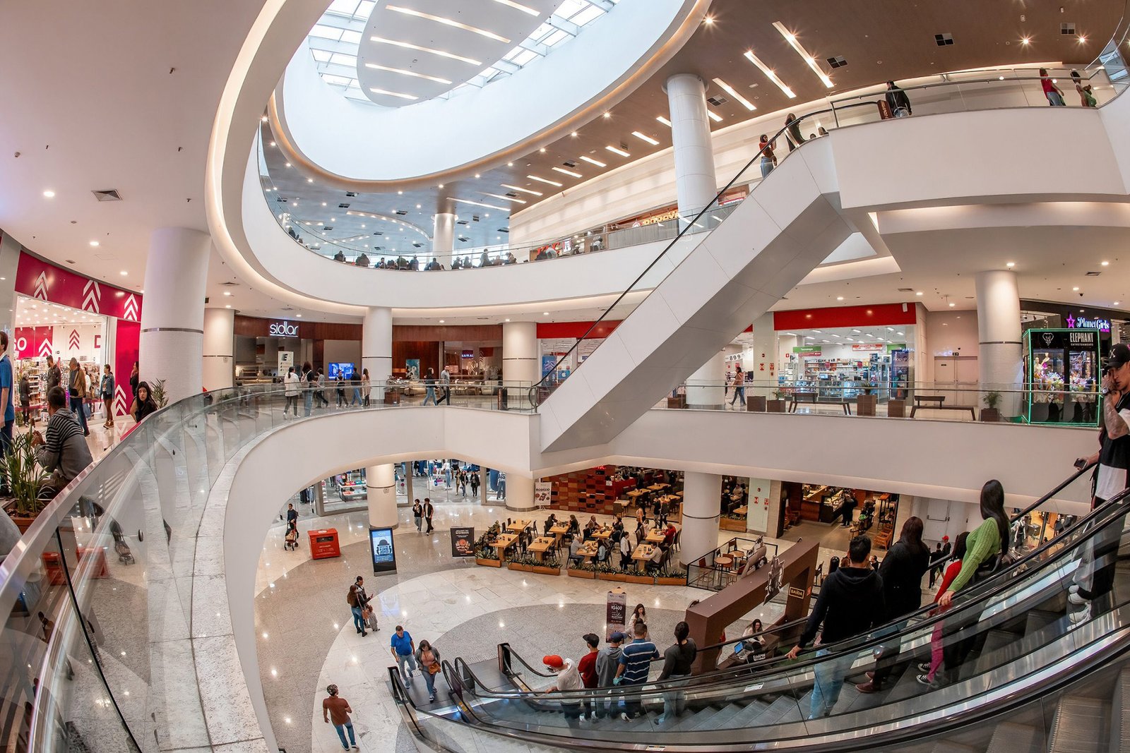 IA generativa nos shoppings aprimora experiência do consumidor