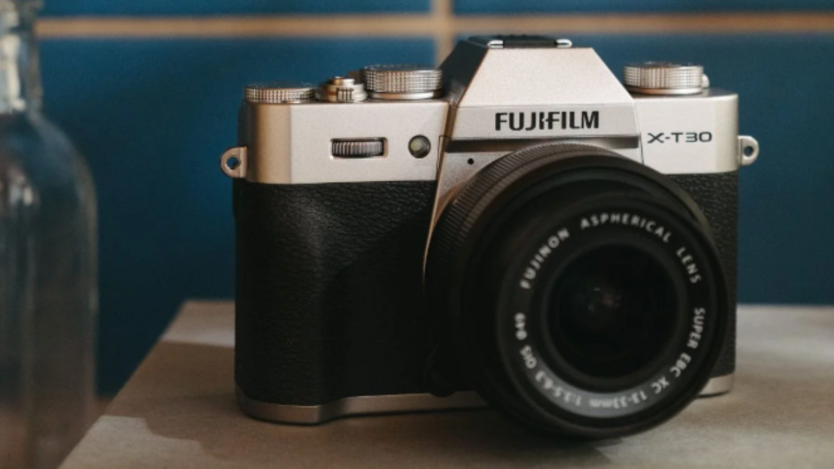 Fujifilm X-T30 III chega ao Brasil com dial de filmes