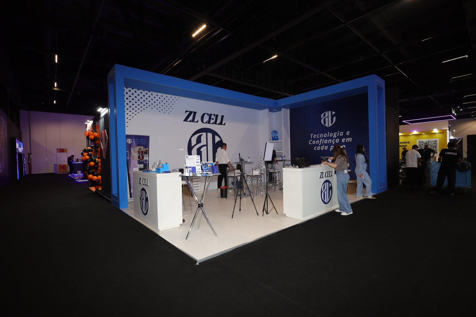ZL Cell apresenta distribuição de telas na CBM