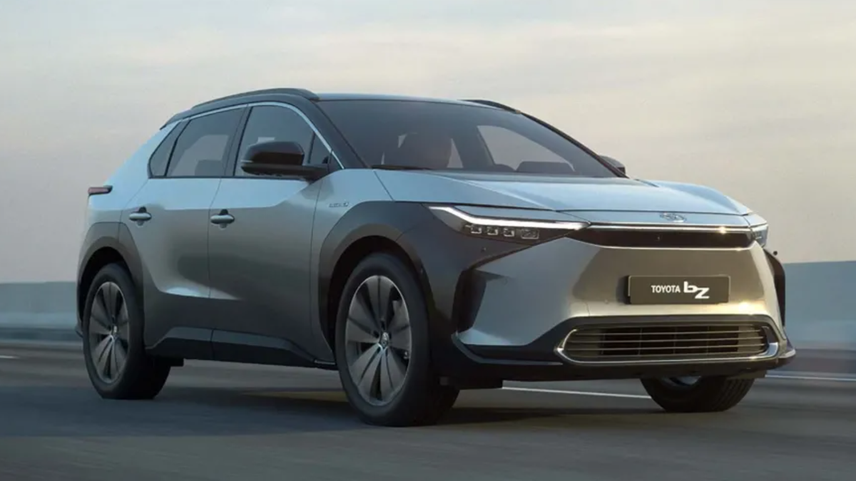 Toyota revela bZ4X, seu primeiro elétrico no país