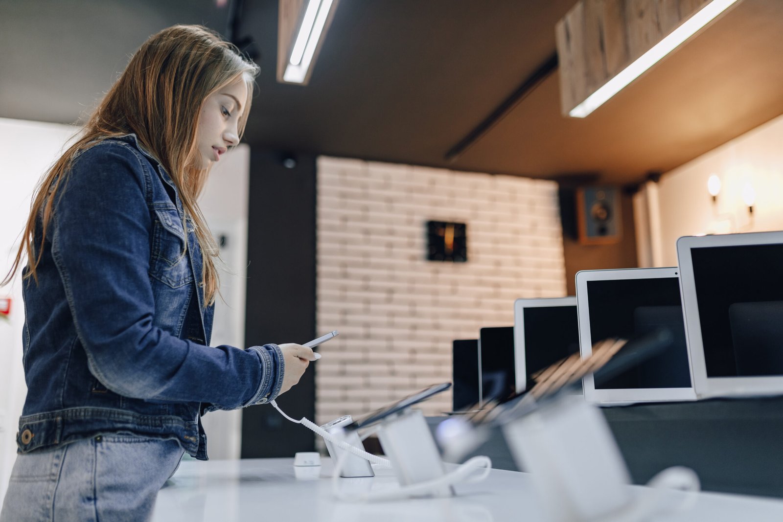 Mercado de celulares seminovos ganha força no Brasil