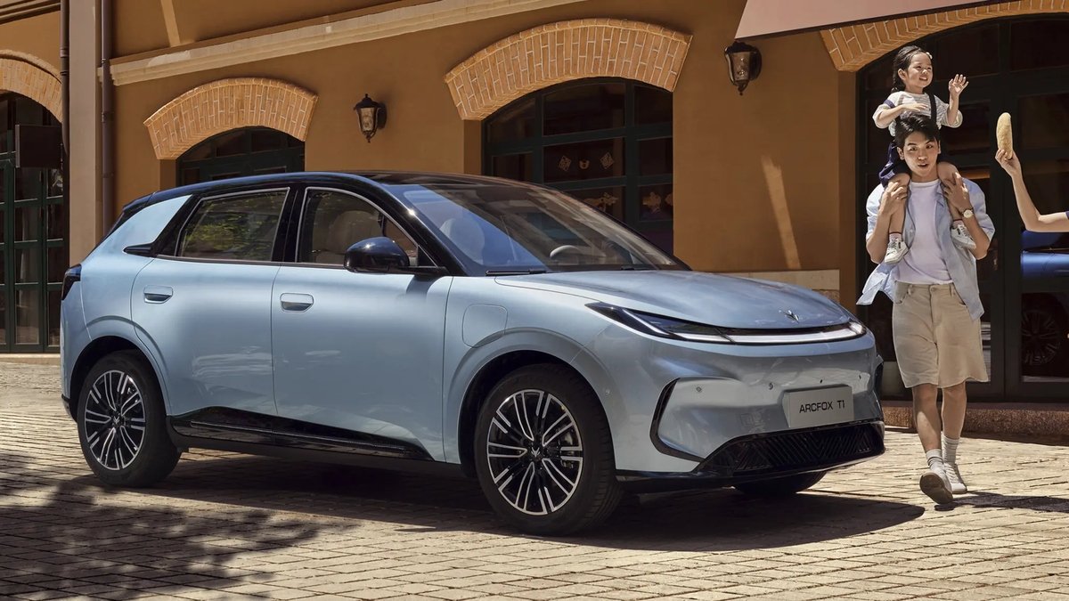 Arcfox T1 e T5 marcam entrada da BAIC no Brasil